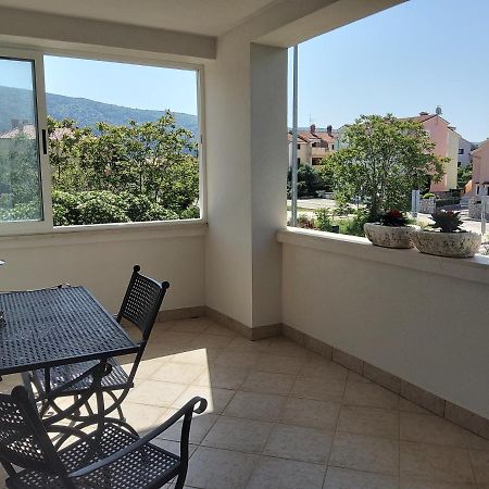 Apartments Rea Cres Luaran gambar