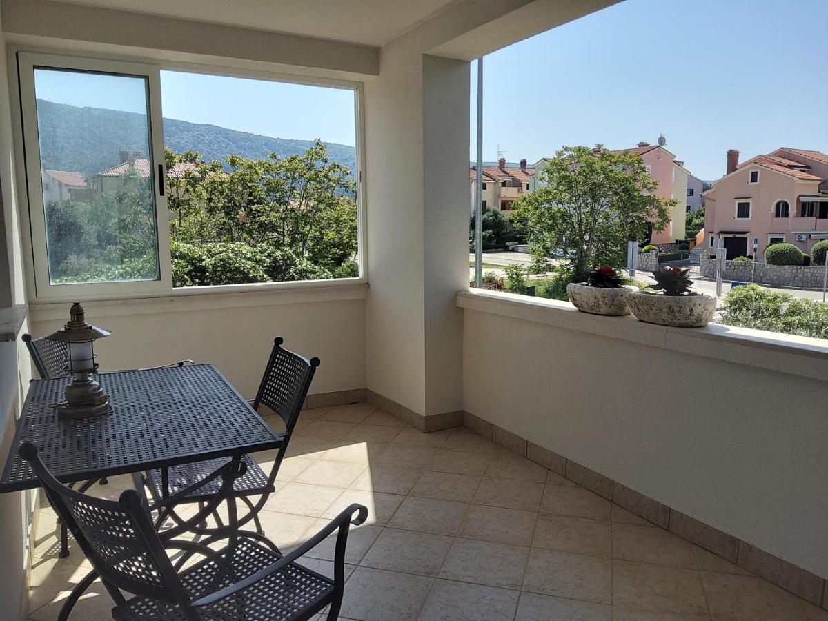 Apartments Rea Cres Luaran gambar