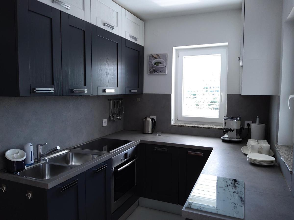 Apartments Rea Cres Luaran gambar