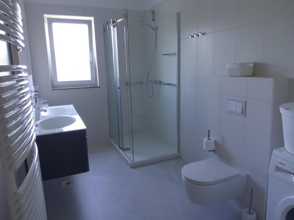 Apartments Rea Cres Luaran gambar